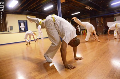 Capoeira at Com Expressao