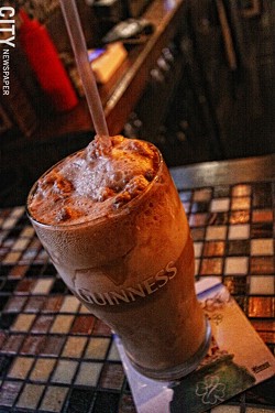 The root-beer float at Richmond's. - PHOTO BY FRANK DE BLASE